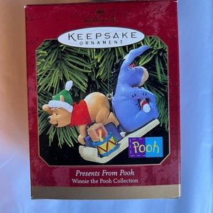 Hallmark Keepsake Ornament Presents from Pooh